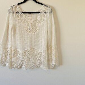 Miss Kelly White Lacey Top Size L NWT